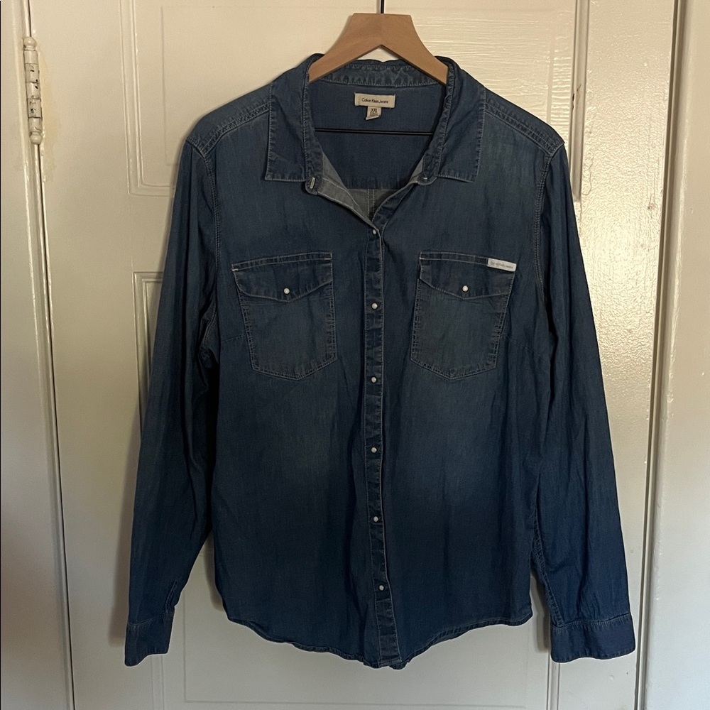 5 for $25! Calvin Klein Jean Top